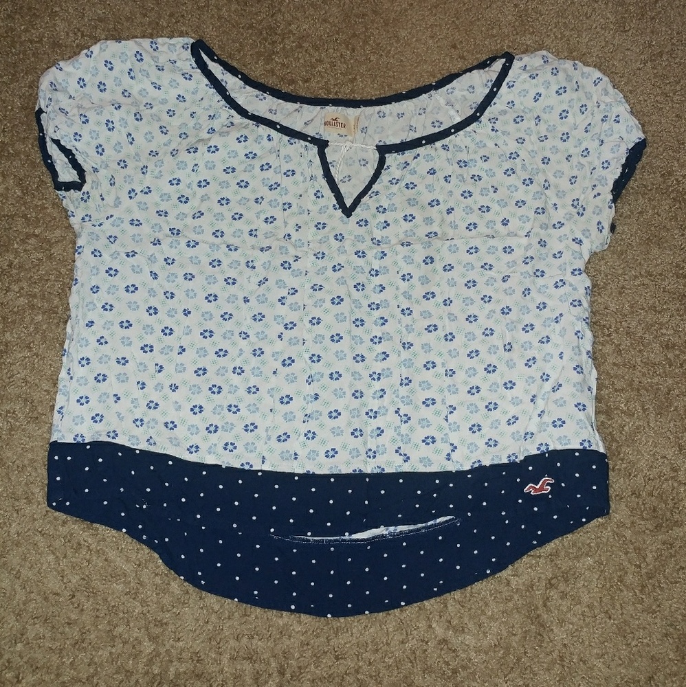 Hollister top